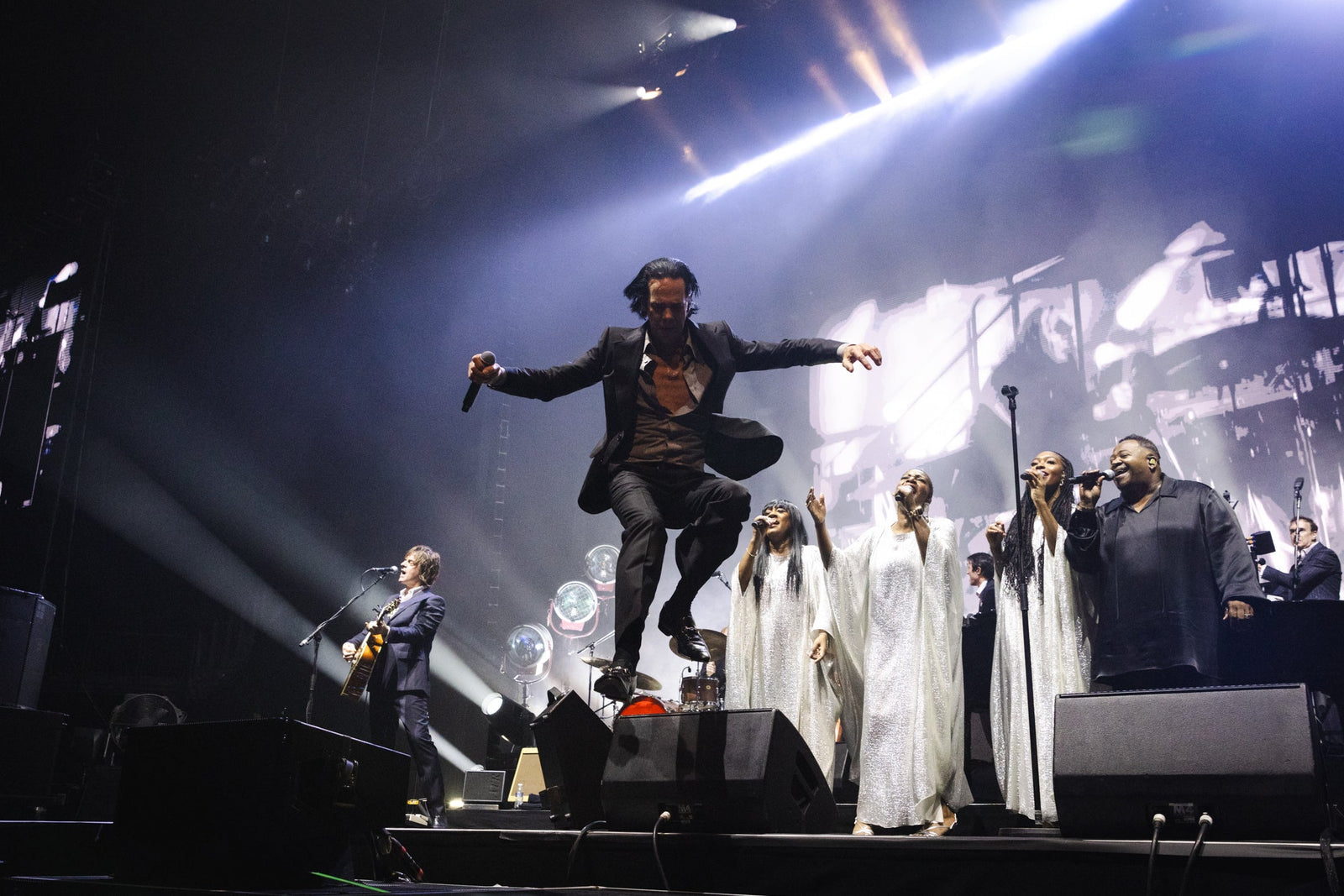 Feeling miffed! There are NO AUCKLAND dates!