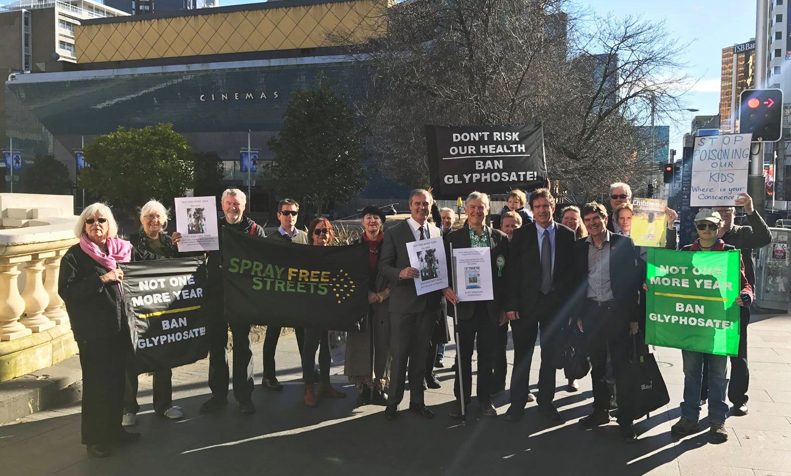 p34 Glyphosate Protesters