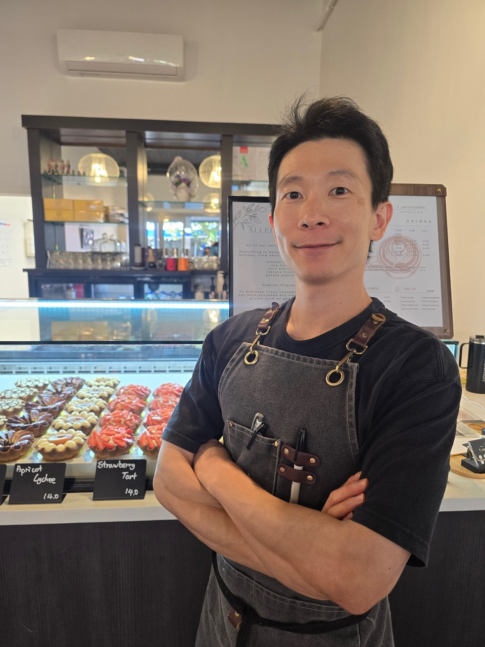David Hartnell's One Minute Interview with T_art Patisserie's Zino Kim