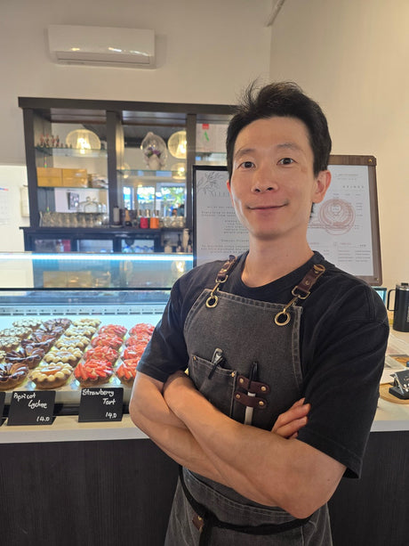 David Hartnell's One Minute Interview with T_art Patisserie's Zino Kim