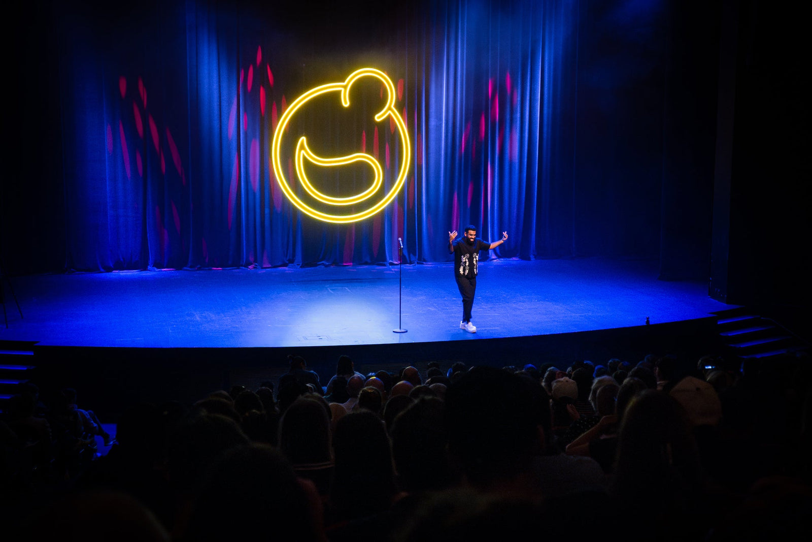 voco Auckland Joins the New Zealand International Comedy Festival