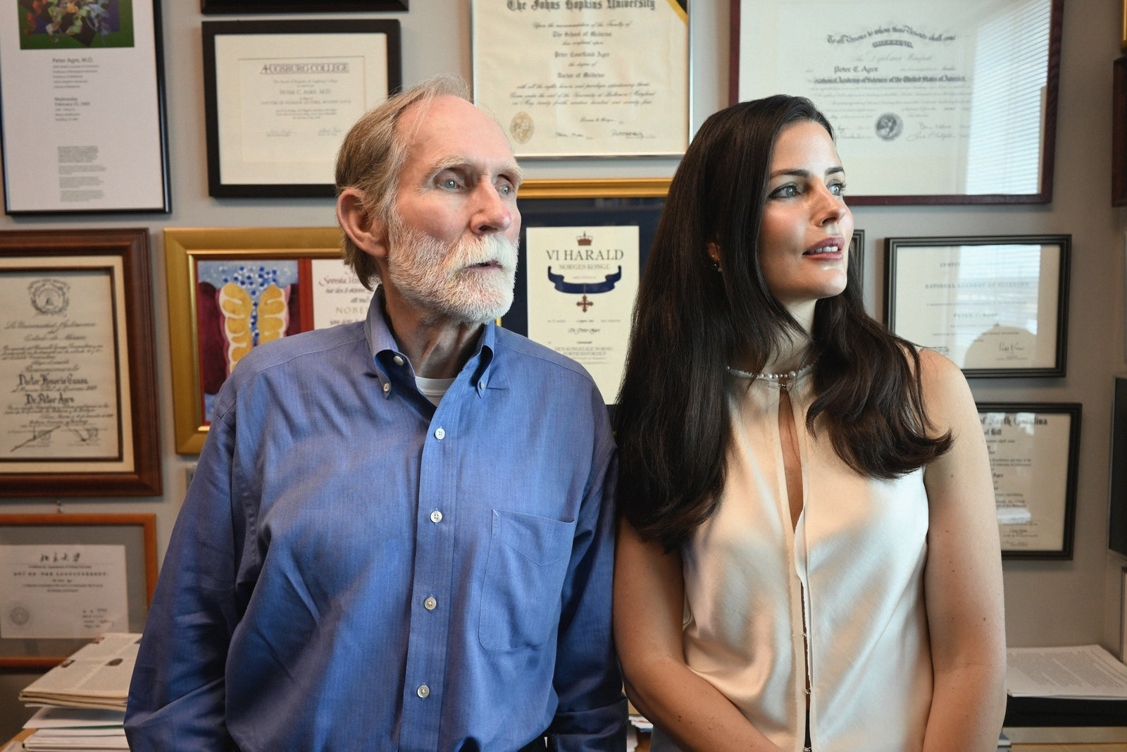 Emma Lewisham recognised by Nobel Laureate in Chemistry, Dr. Peter Agre