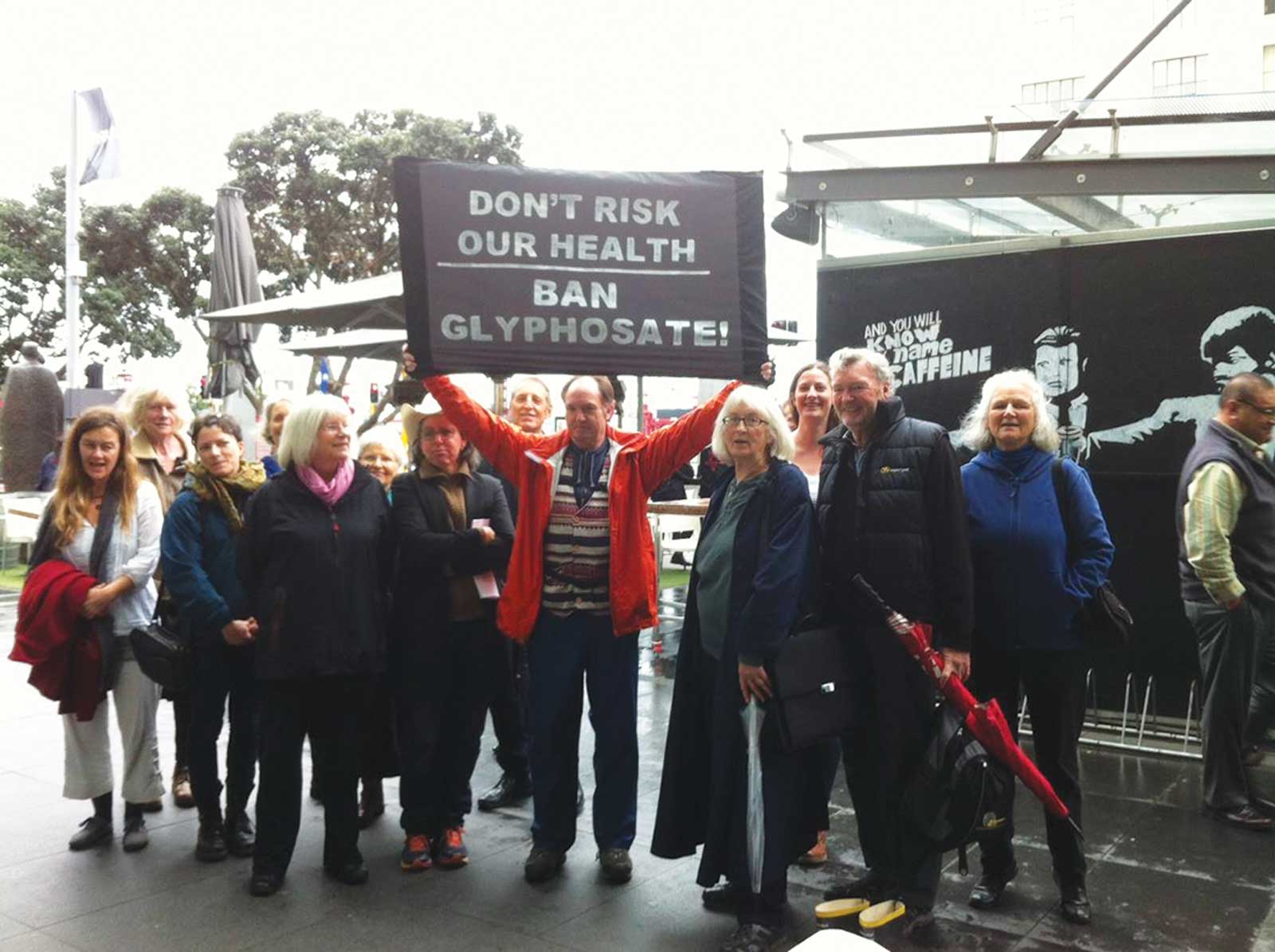 p40 Protesters Glyphosate