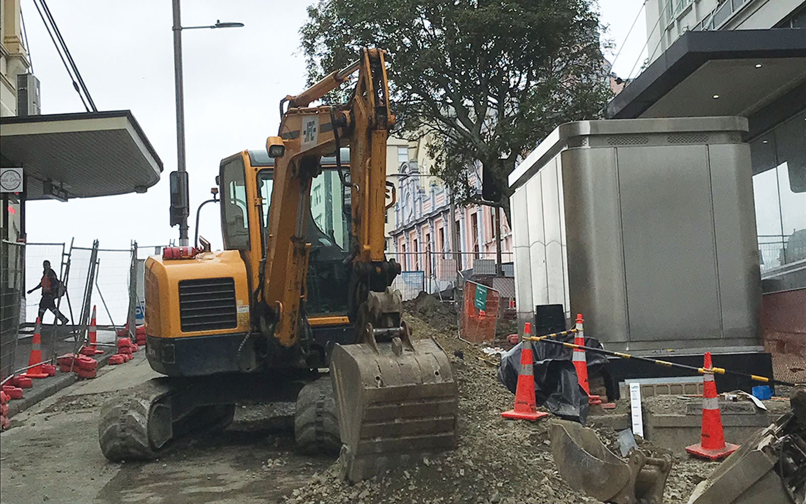 Trouble with toilets and roundabout