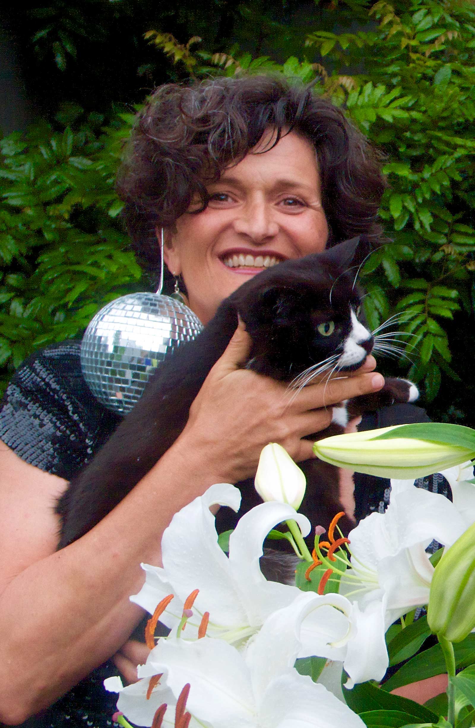 p92 Sarah Jane and cat